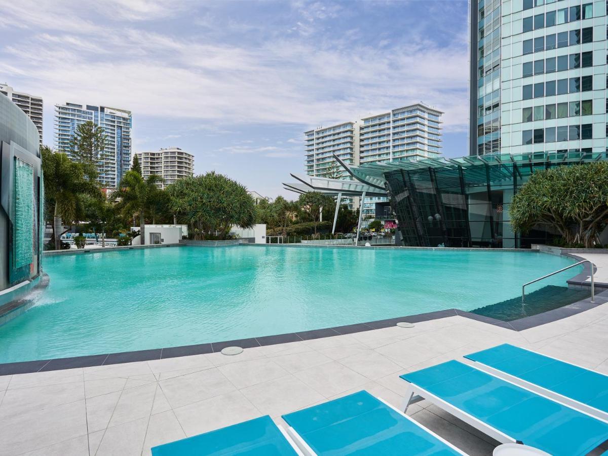Serain Residences On 9 Hamilton Avenue Gold Coast Eksteriør bilde