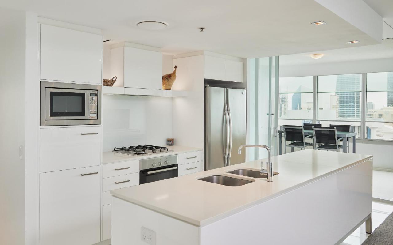 Serain Residences On 9 Hamilton Avenue Gold Coast Eksteriør bilde