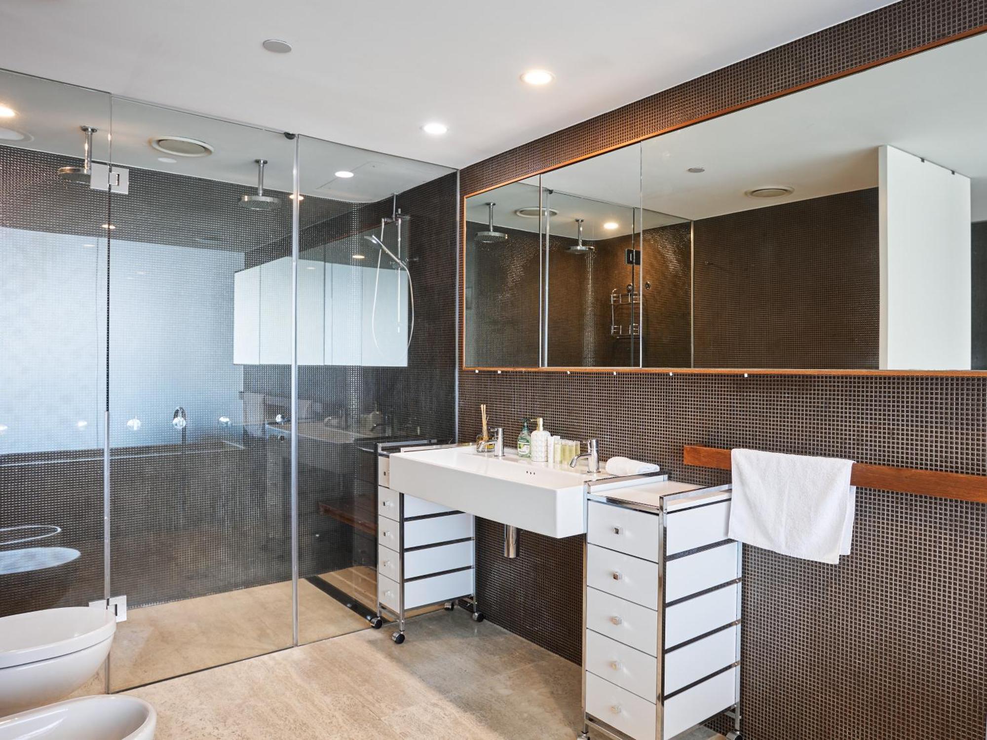 Serain Residences On 9 Hamilton Avenue Gold Coast Eksteriør bilde