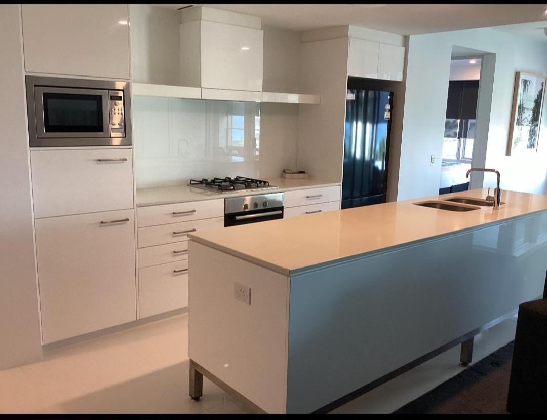 Serain Residences On 9 Hamilton Avenue Gold Coast Eksteriør bilde